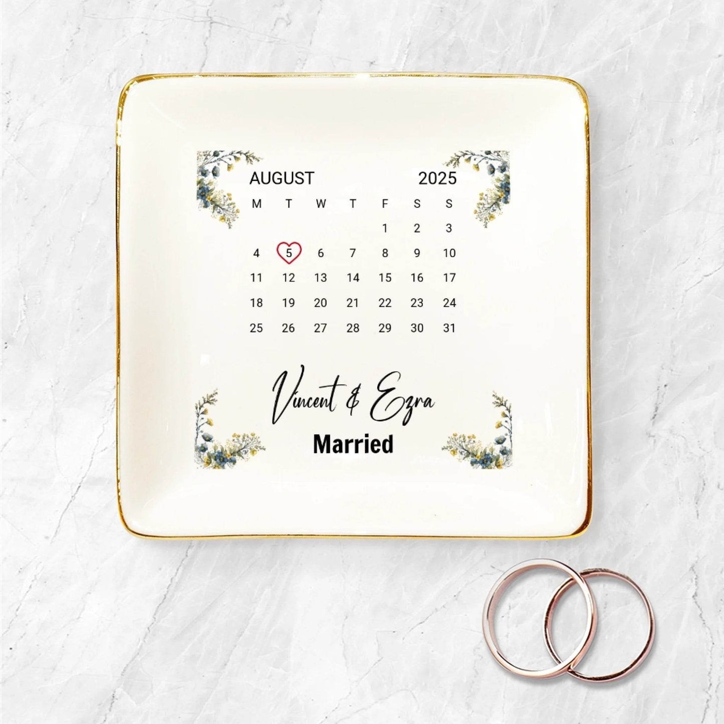 Personalized Ring Dish for Couple | Gift for Fiancee| Gift for Wife | Unique Gift for Girlfriend | Wedding Gift | Anniversary Gift | Ceramic Keepsake - Eshaarya